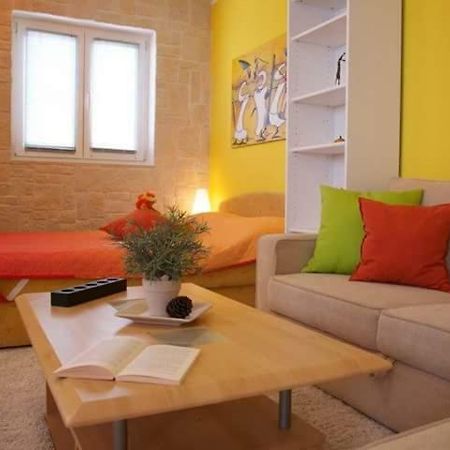 Apartment Lemon & Soul เซลเซ ภายนอก รูปภาพ