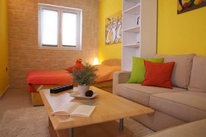 Apartment Lemon & Soul เซลเซ ภายนอก รูปภาพ